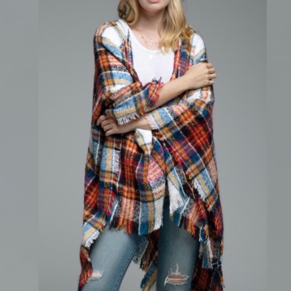 Ruggine Plaid Poncho / Ruana With Fringe Detail NEW! - Picture 2 of 12
